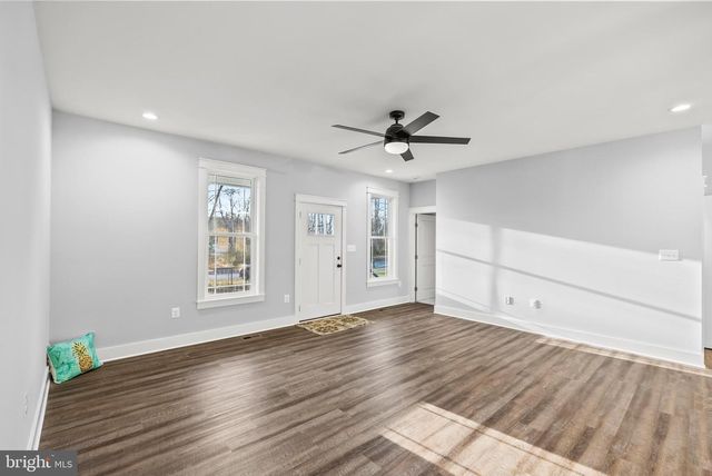 22 LAKE COUNTRY DR, Mineral, VA 23117