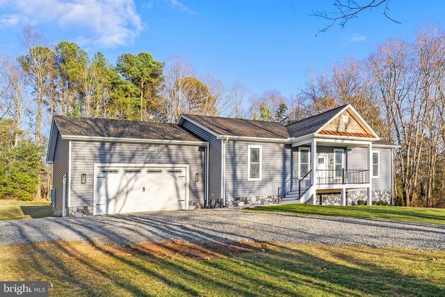 22 LAKE COUNTRY DR, Mineral, VA 23117