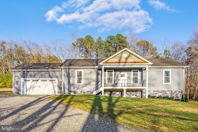22 LAKE COUNTRY DR, Mineral, VA 23117