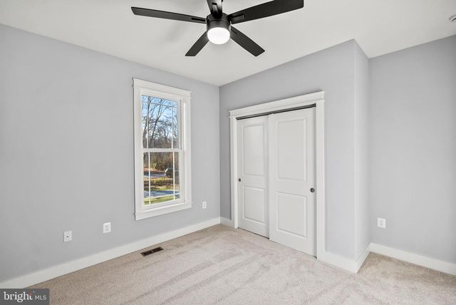 22 LAKE COUNTRY DR, Mineral, VA 23117