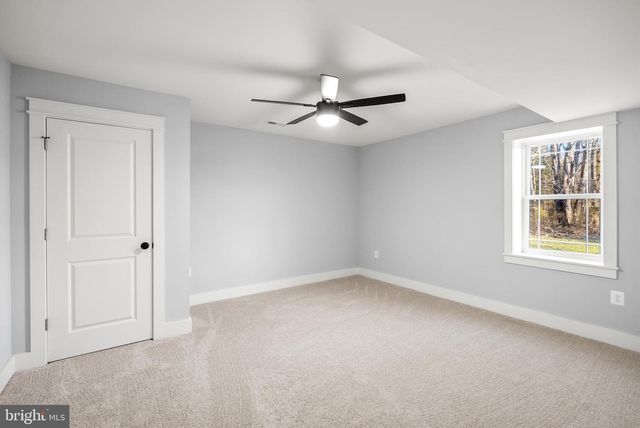 22 LAKE COUNTRY DR, Mineral, VA 23117