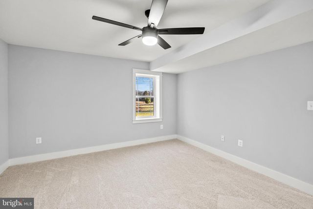 22 LAKE COUNTRY DR, Mineral, VA 23117