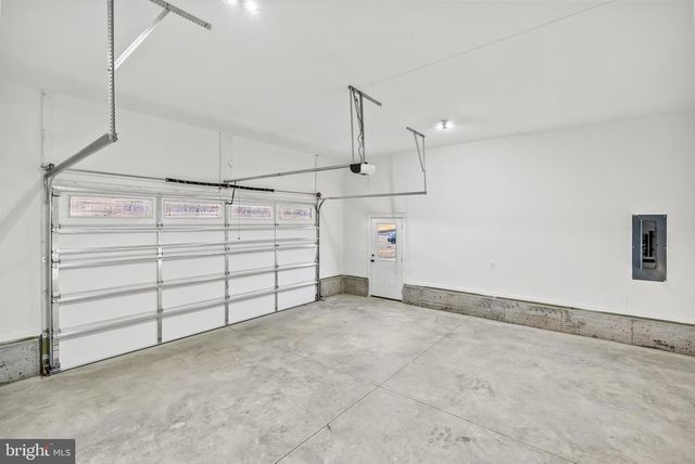 22 LAKE COUNTRY DR, Mineral, VA 23117