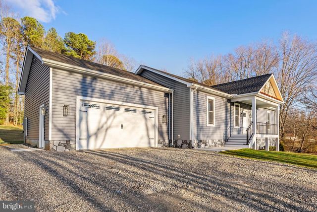 22 LAKE COUNTRY DR, Mineral, VA 23117