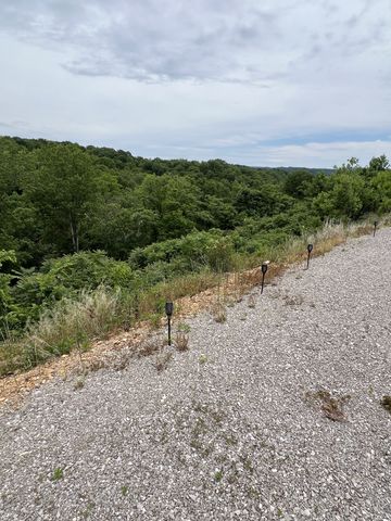 225 Bill Hunter Rd, Celina, TN 38551