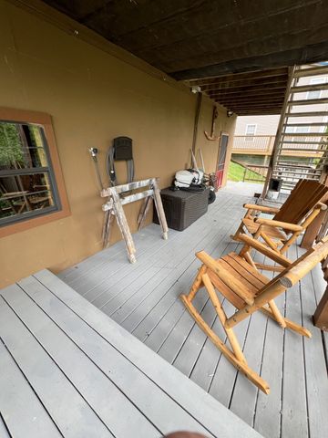 225 Bill Hunter Rd, Celina, TN 38551