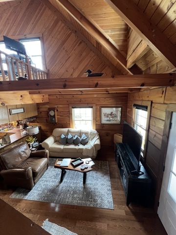 225 Bill Hunter Rd, Celina, TN 38551