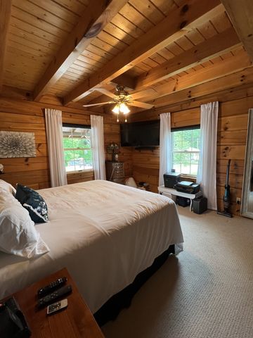 225 Bill Hunter Rd, Celina, TN 38551