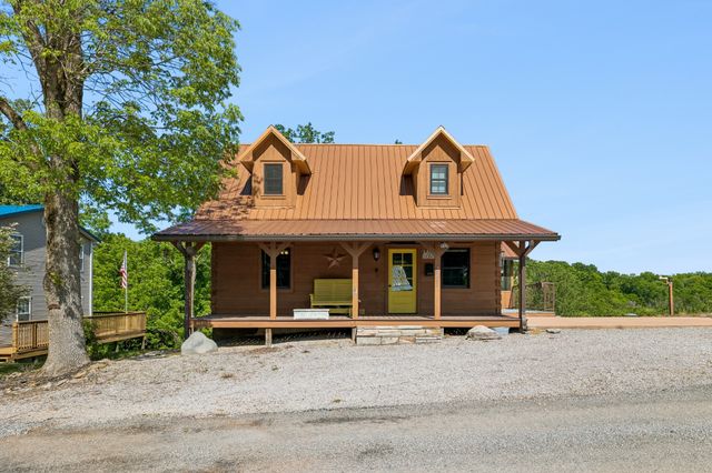 225 Bill Hunter Rd, Celina, TN 38551