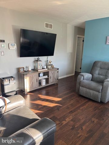 1655 JUNIOR DR, Vineland, NJ 08361