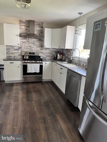1655 JUNIOR DR, Vineland, NJ 08361