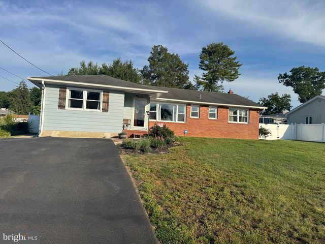 1655 JUNIOR DR, Vineland, NJ 08361