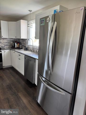 1655 JUNIOR DR, Vineland, NJ 08361