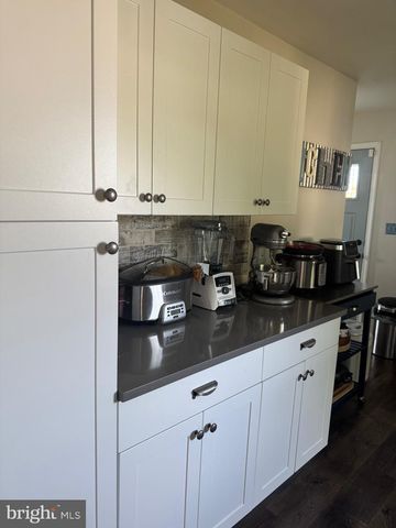 1655 JUNIOR DR, Vineland, NJ 08361