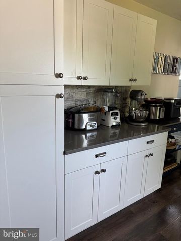 1655 JUNIOR DR, Vineland, NJ 08361