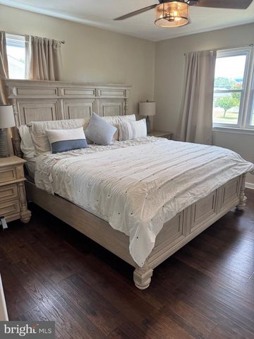 1655 JUNIOR DR, Vineland, NJ 08360
