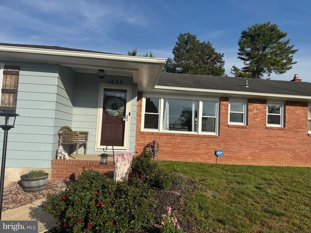 1655 JUNIOR DR, Vineland, NJ 08361