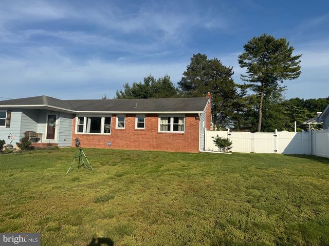 1655 JUNIOR DR, Vineland, NJ 08361