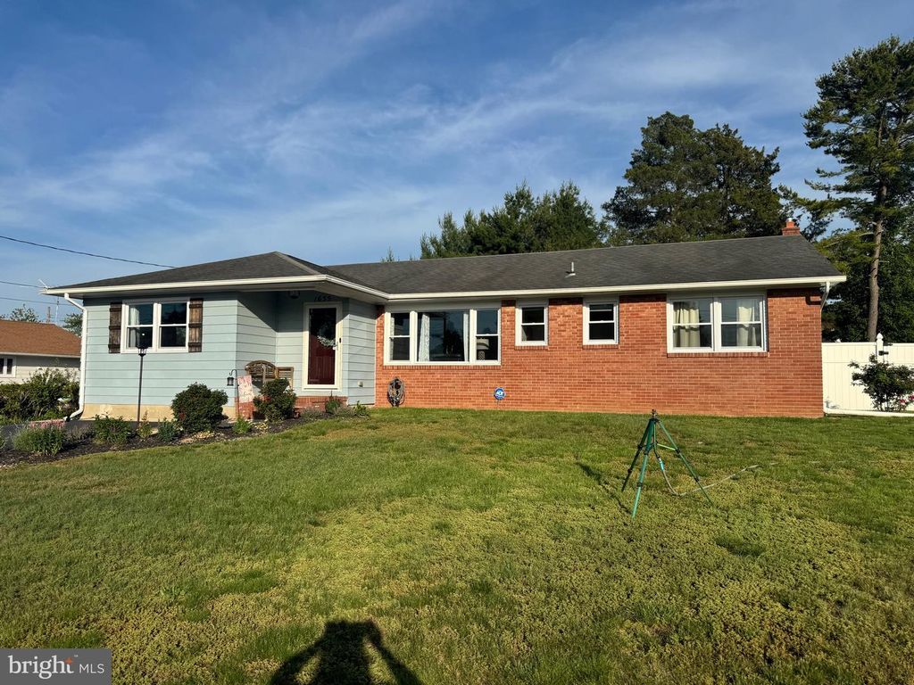 1655 JUNIOR DR, Vineland, NJ 08361