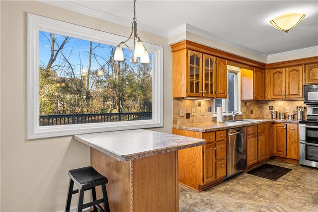 86 Shagbark, Perinton, NY 14450