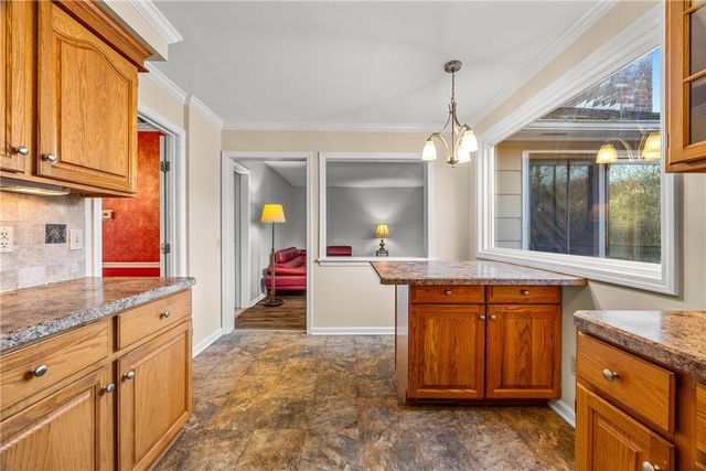 86 Shagbark, Perinton, NY 14450