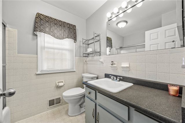 86 Shagbark, Perinton, NY 14450