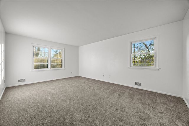 86 Shagbark, Perinton, NY 14450