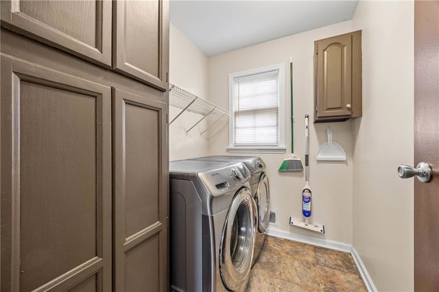 86 Shagbark, Perinton, NY 14450