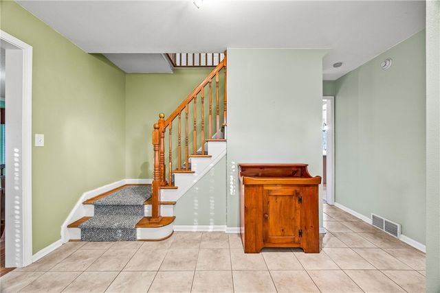 86 Shagbark, Perinton, NY 14450