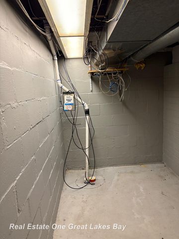 2912 State Street, Saginaw, MI 48602