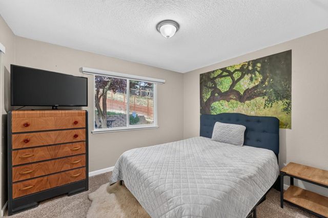 4644 Patterson Dr, Diamond Springs, CA 95619
