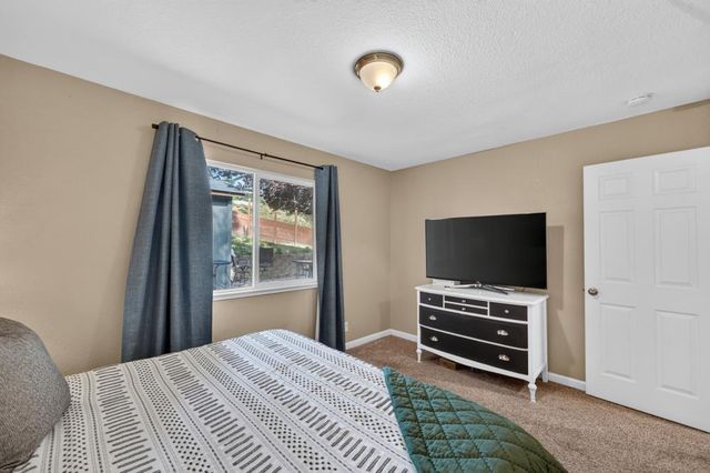 4644 Patterson Dr, Diamond Springs, CA 95619