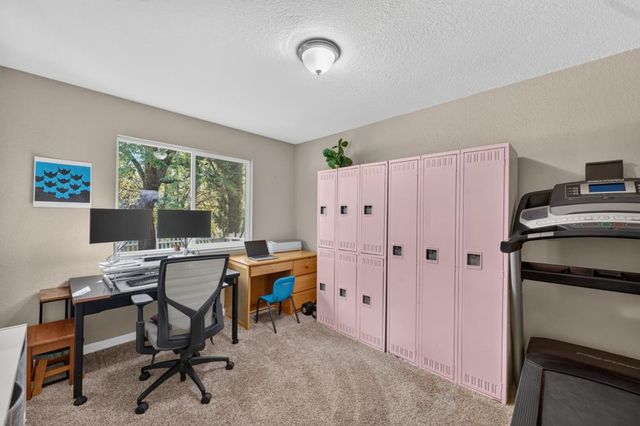 4644 Patterson Dr, Diamond Springs, CA 95619