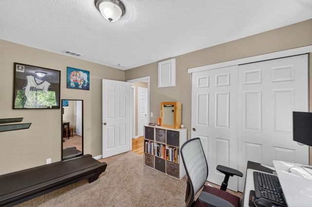 4644 Patterson Dr, Diamond Springs, CA 95619