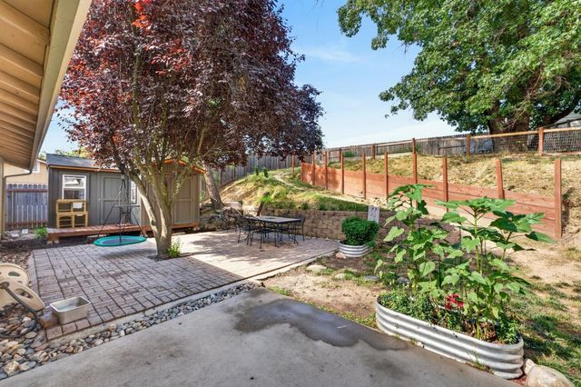 4644 Patterson Dr, Diamond Springs, CA 95619