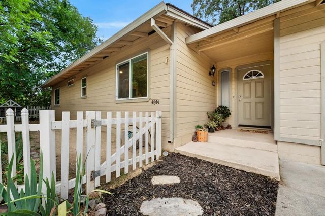4644 Patterson Dr, Diamond Springs, CA 95619