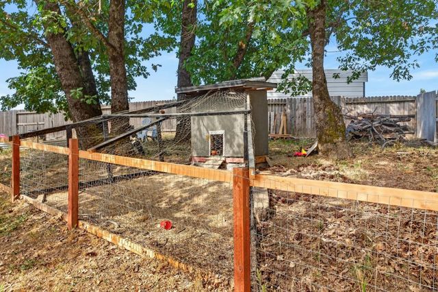 4644 Patterson Dr, Diamond Springs, CA 95619