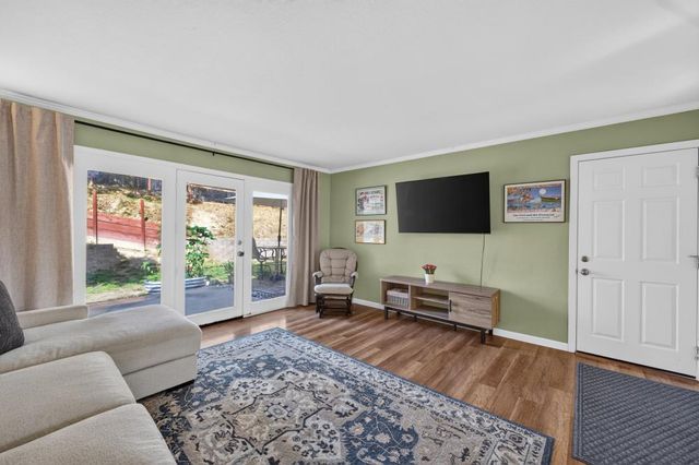 4644 Patterson Dr, Diamond Springs, CA 95619