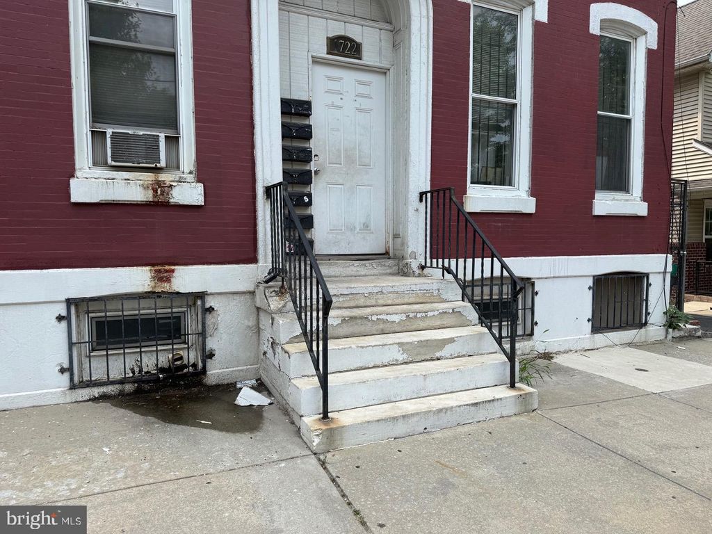 1722 N 7TH ST, PHILADELPHIA, PA 19122 — photo 2