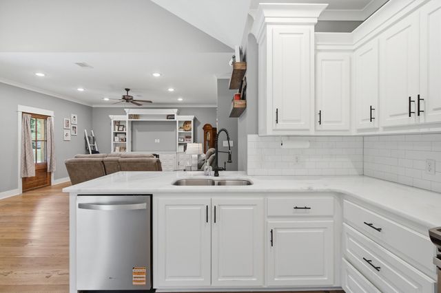 4 Yawn Cir., Purvis, MS 39475