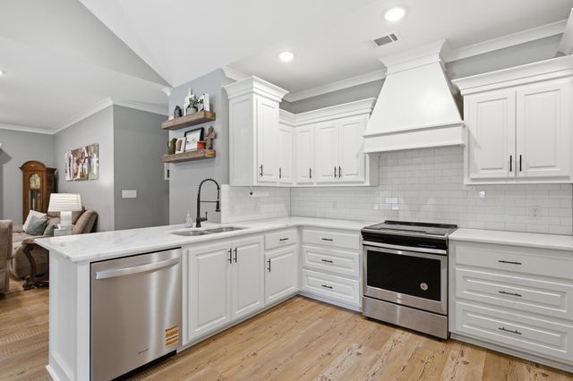 4 Yawn Cir., Purvis, MS 39475
