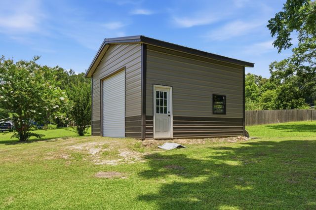 4 Yawn Cir., Purvis, MS 39475
