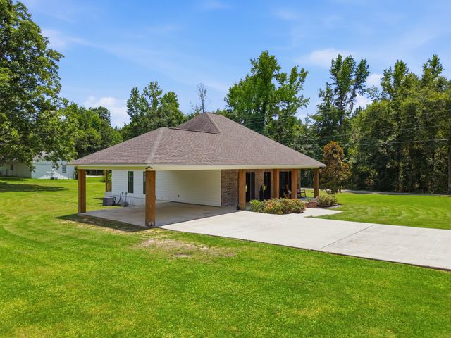 4 Yawn Cir., Purvis, MS 39475