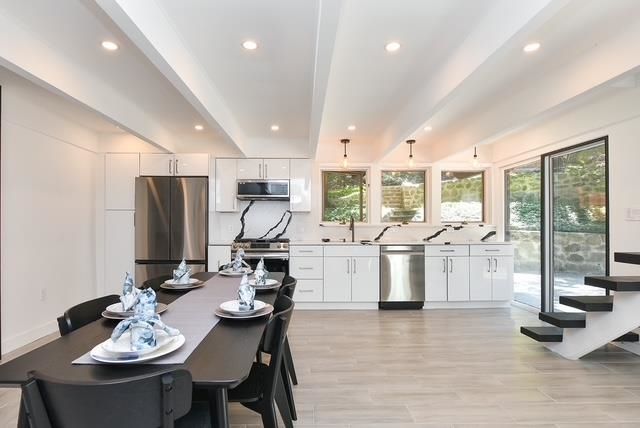 203 STANHOPE RD, Sparta, NJ 07871