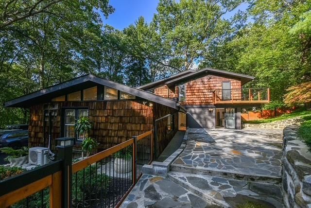 203 STANHOPE RD, Sparta, NJ 07871