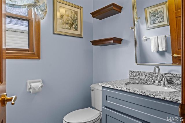 212 Harbour Pointe Drive, Wildwood, MO 63040