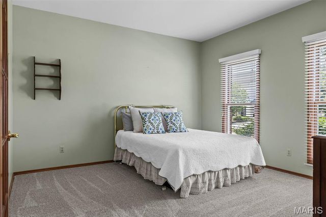 212 Harbour Pointe Drive, Wildwood, MO 63040