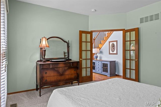 212 Harbour Pointe Drive, Wildwood, MO 63040