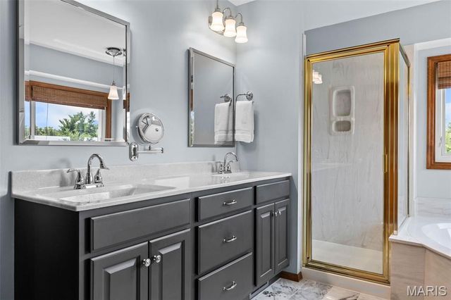 212 Harbour Pointe Drive, Wildwood, MO 63040