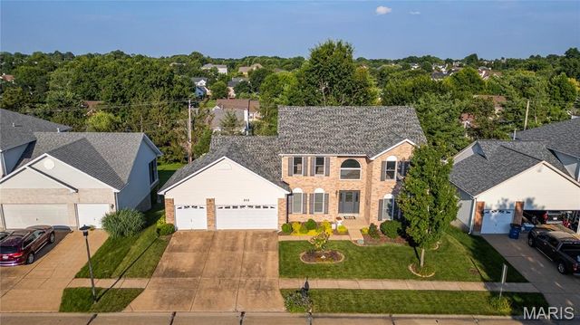212 Harbour Pointe Drive, Wildwood, MO 63040